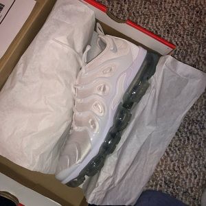 Nike Vapormax Plus “White”